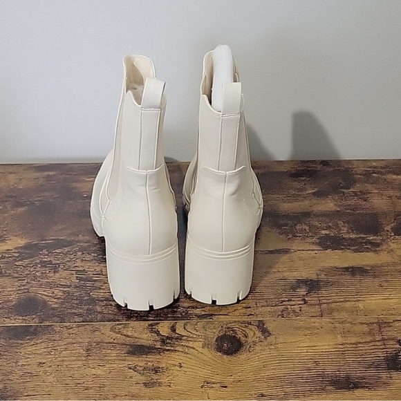 New Chelsea Boots Size 38/7.5 Cream - Picture 3 of 5